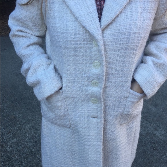 Banana Republic Winter White Coat - Picture 3 of 7
